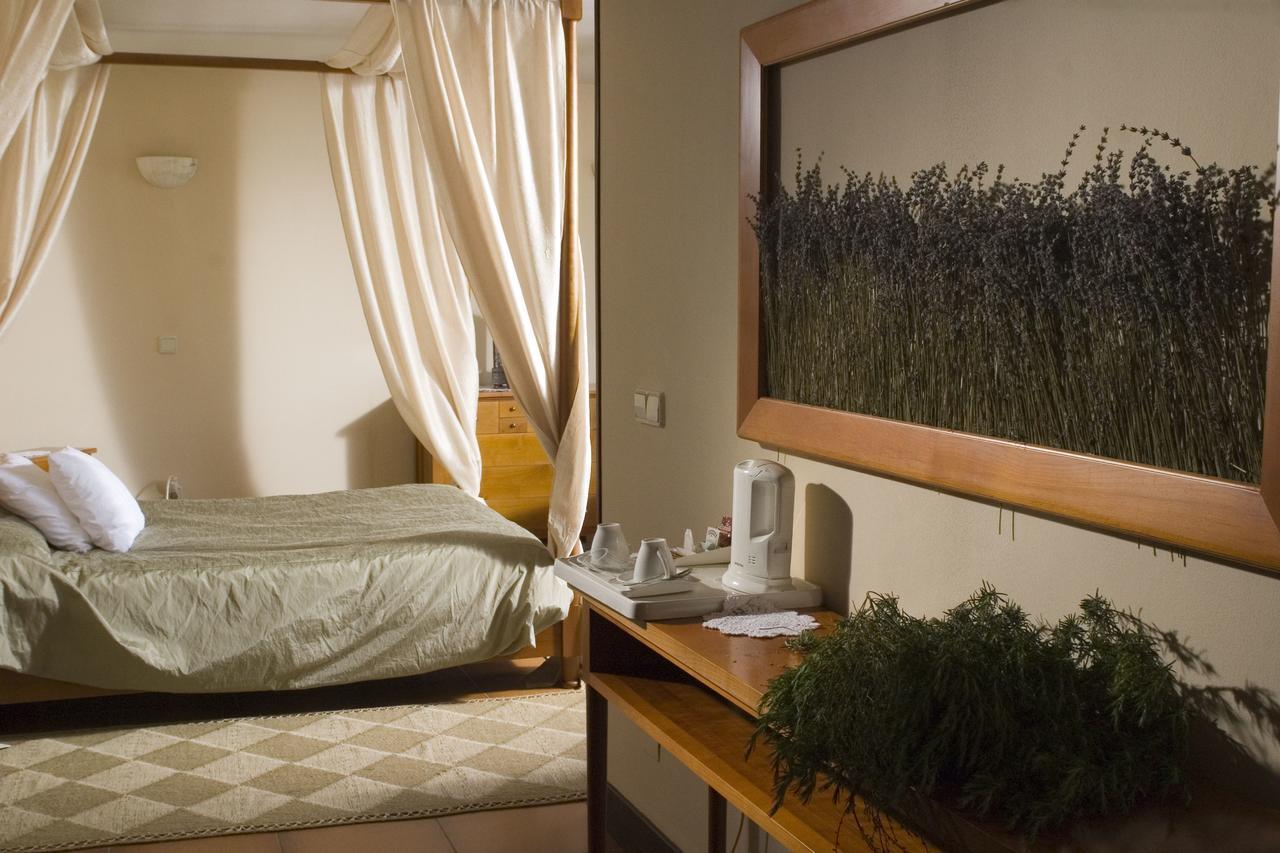 Hotel Rural & Spa Las Nubes Albalate De Zorita Exterior photo